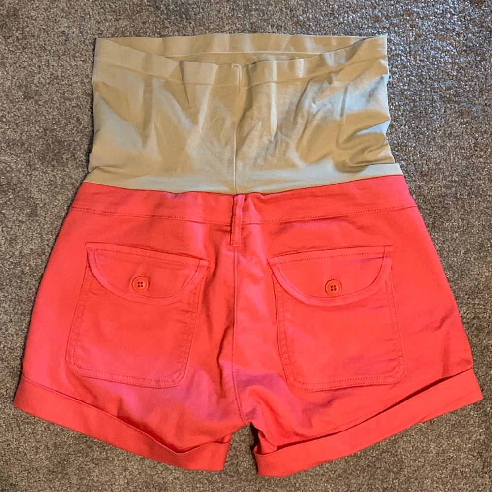 Maternity Shorts - Picture 2 of 3